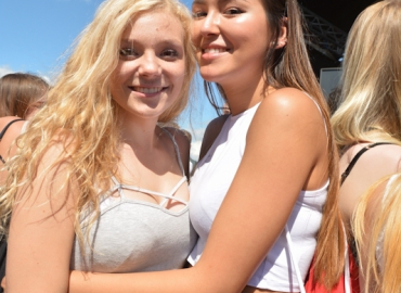 DSC_667660
