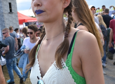 DSC_667674