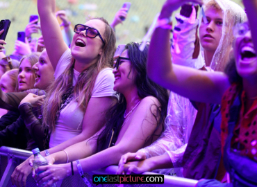 photo_burna_boy_superbloom_festival_onelastpicture.com1_