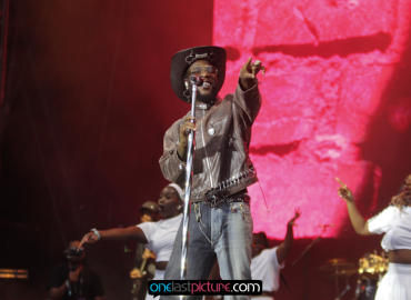 photo_burna_boy_superbloom_festival_onelastpicture.com8_