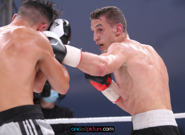 photo_drive_in_boxing_night_onelastpicture.com10