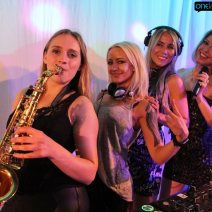 foto_flower_market_fashion_net_und_friends_come_together_onelastpicture.com11
