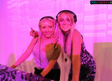 foto_flower_market_fashion_net_und_friends_come_together_onelastpicture.com17