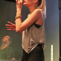 img_881091-009