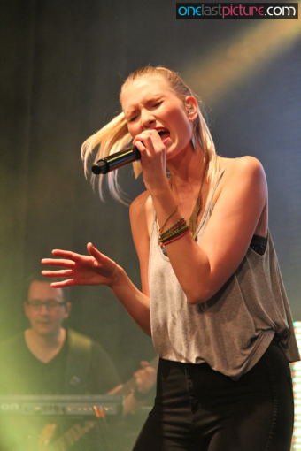 img_881091-010