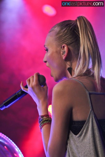 img_881091-017