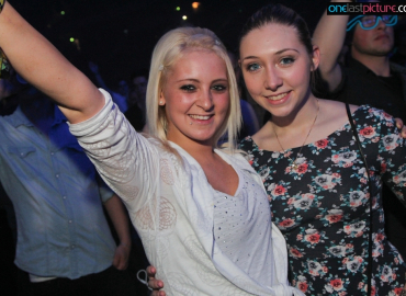 img_881071-043