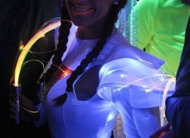 photo_mcwonderland_goes_neon_glow_onelastpicture.com35