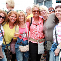 IMG_886258-004