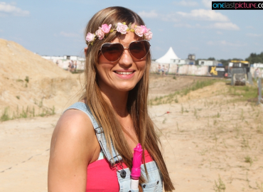 IMG_887211-001
