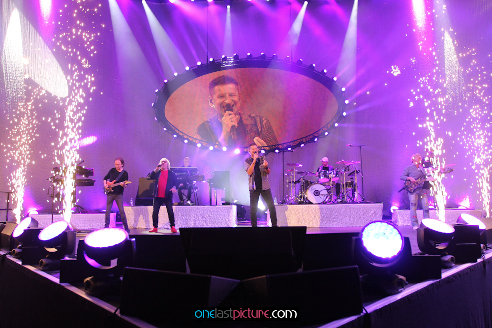 photo_pur_arena_tour_onelastpicture.com1_