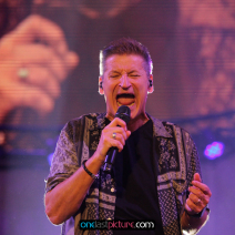 photo_pur_arena_tour_onelastpicture.com3_