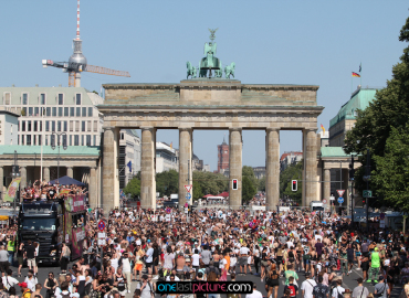 photo_rave_the_planet_parade_onelastpicture.com14