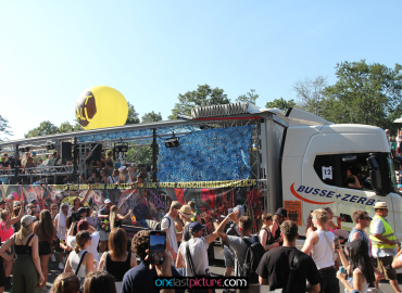 photo_rave_the_planet_parade_onelastpicture.com21