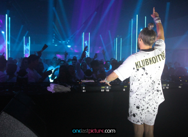 photo_sensation_yes_to_all_onelastpicture.com12