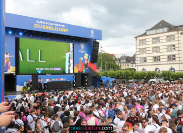 photo_uefa_euro_fan_zone_duesseldorf_2024_onelastpicture.com12