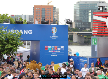 photo_uefa_euro_fan_zone_duesseldorf_2024_onelastpicture.com1_