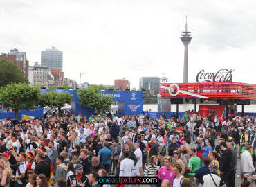 photo_uefa_euro_fan_zone_duesseldorf_2024_onelastpicture.com3_