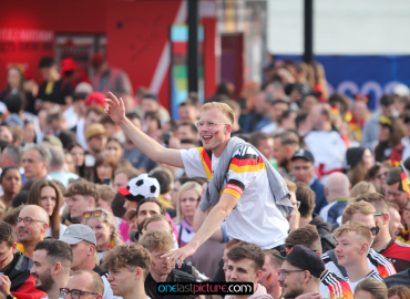 photo_uefa_euro_fan_zone_duesseldorf_2024_onelastpicture.com9_